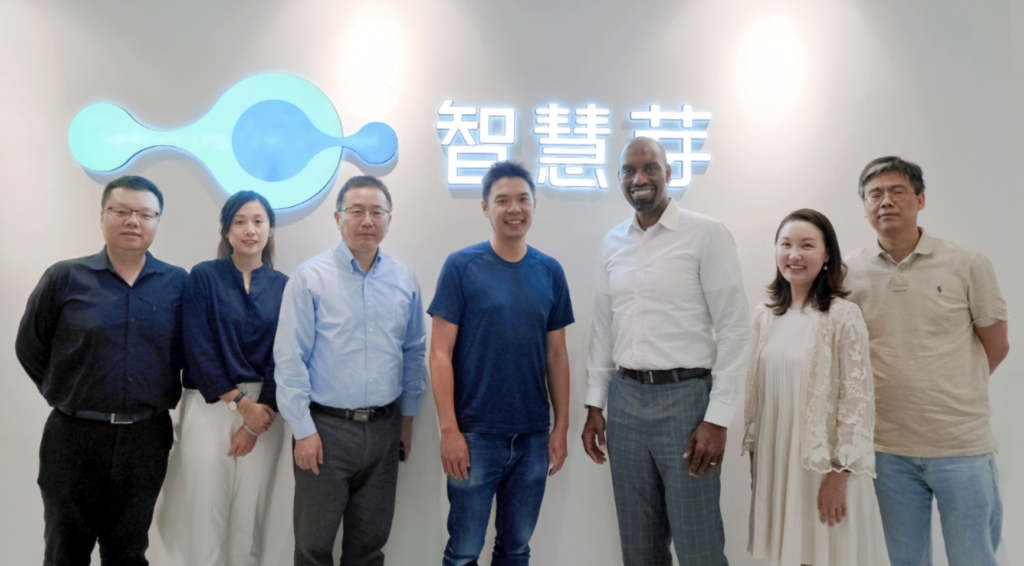 3M 고위 리더들이 Patsnap을 방문했습니다. 3M 글로벌 R&D 운영 SVP Cordell Hardy와 3M GCA 중국 R&D 운영 이사 Jack Xiong.